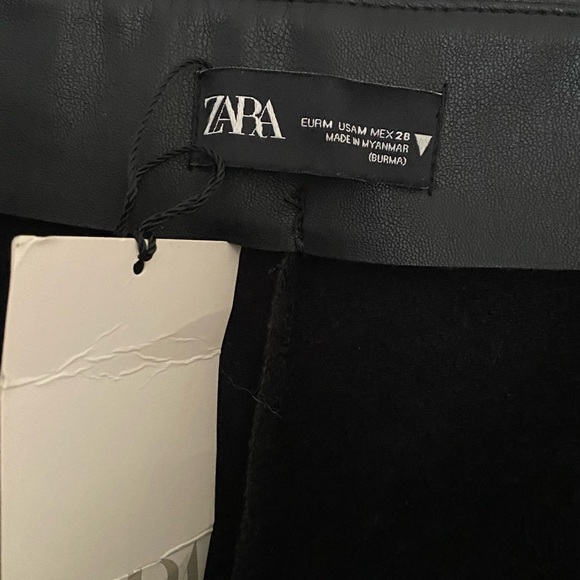 Black pleather pants by Zara - Picture 3 of 4